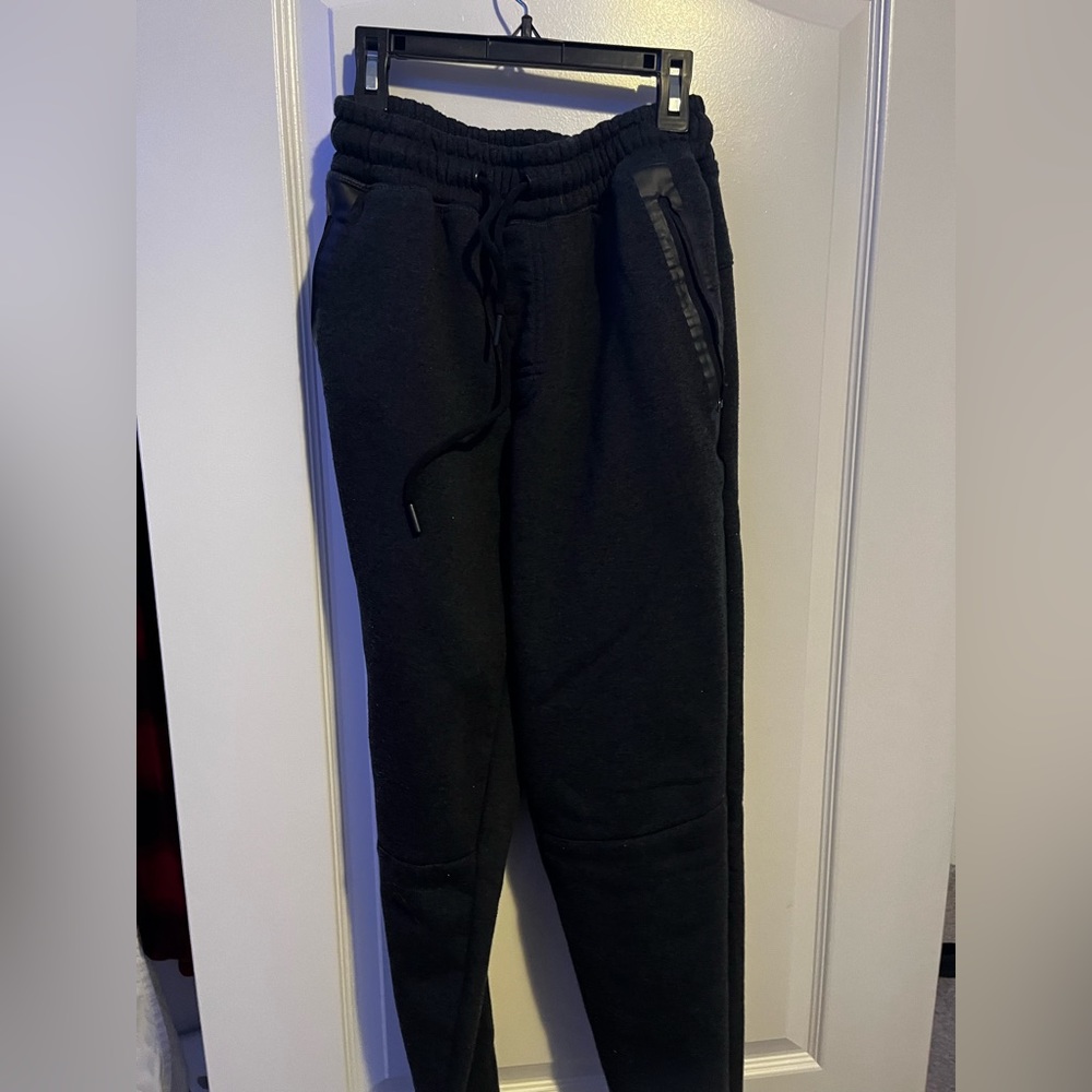 Black sweatpants size small men’s